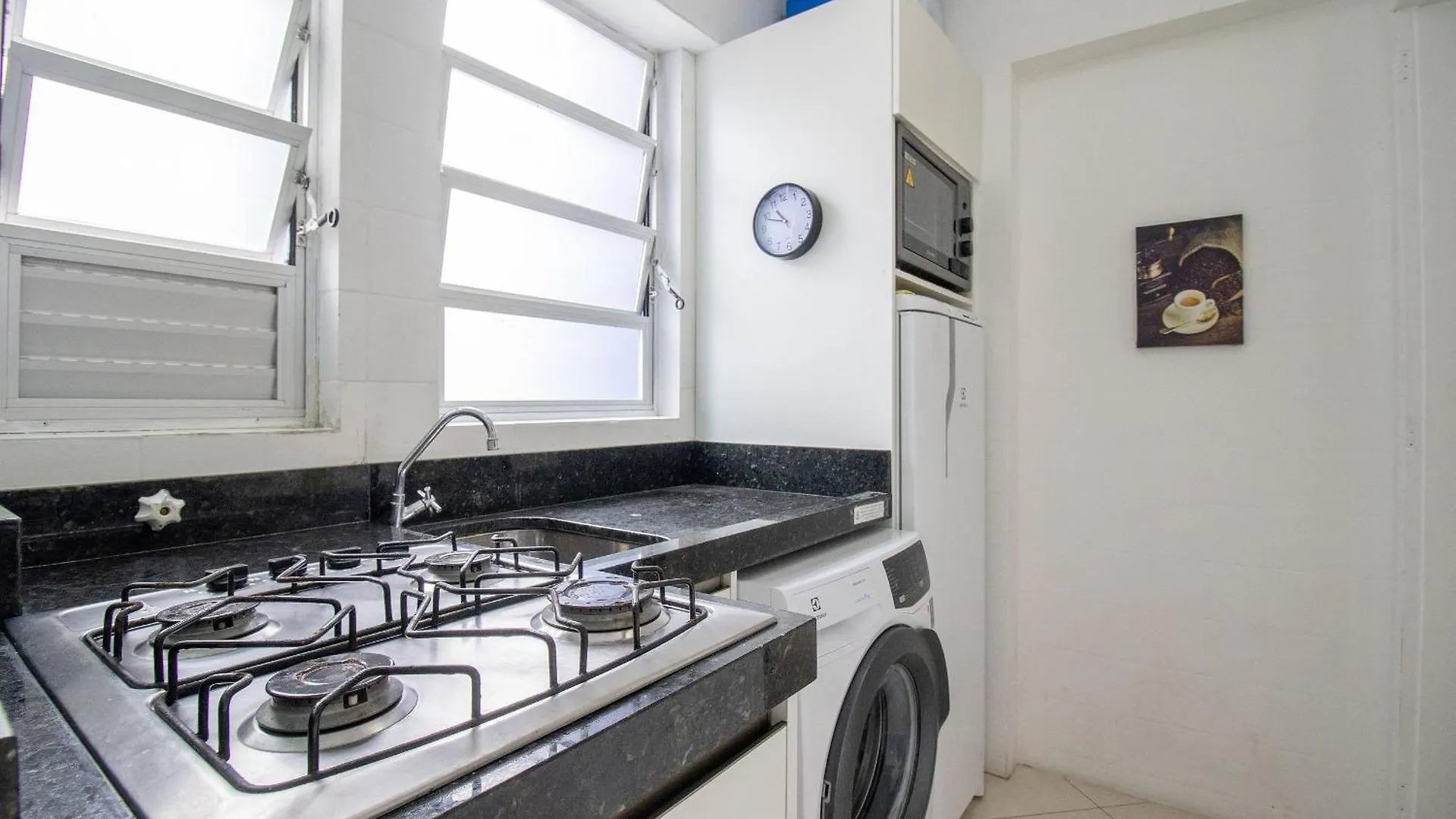 Balneário CamboriúAnc112 - Quadra Mar, 3 Dorm, Sacada, Garagemアパートメント Balneário Camboriú