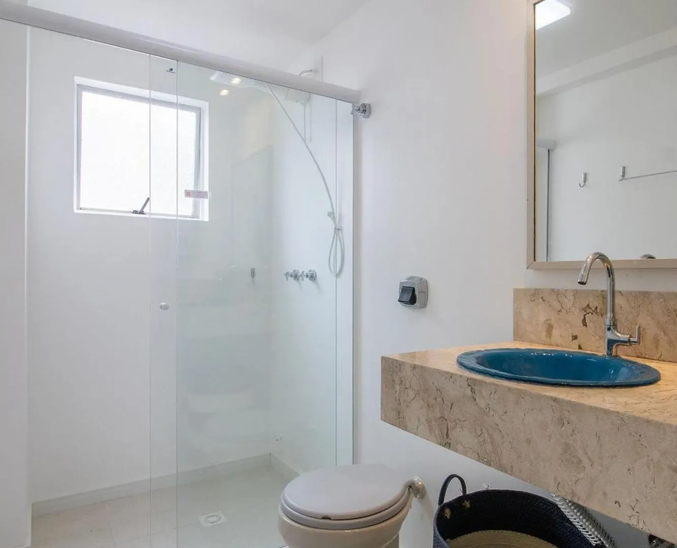 Balneário CamboriúAnc112 - Quadra Mar, 3 Dorm, Sacada, Garagemアパートメント アパート