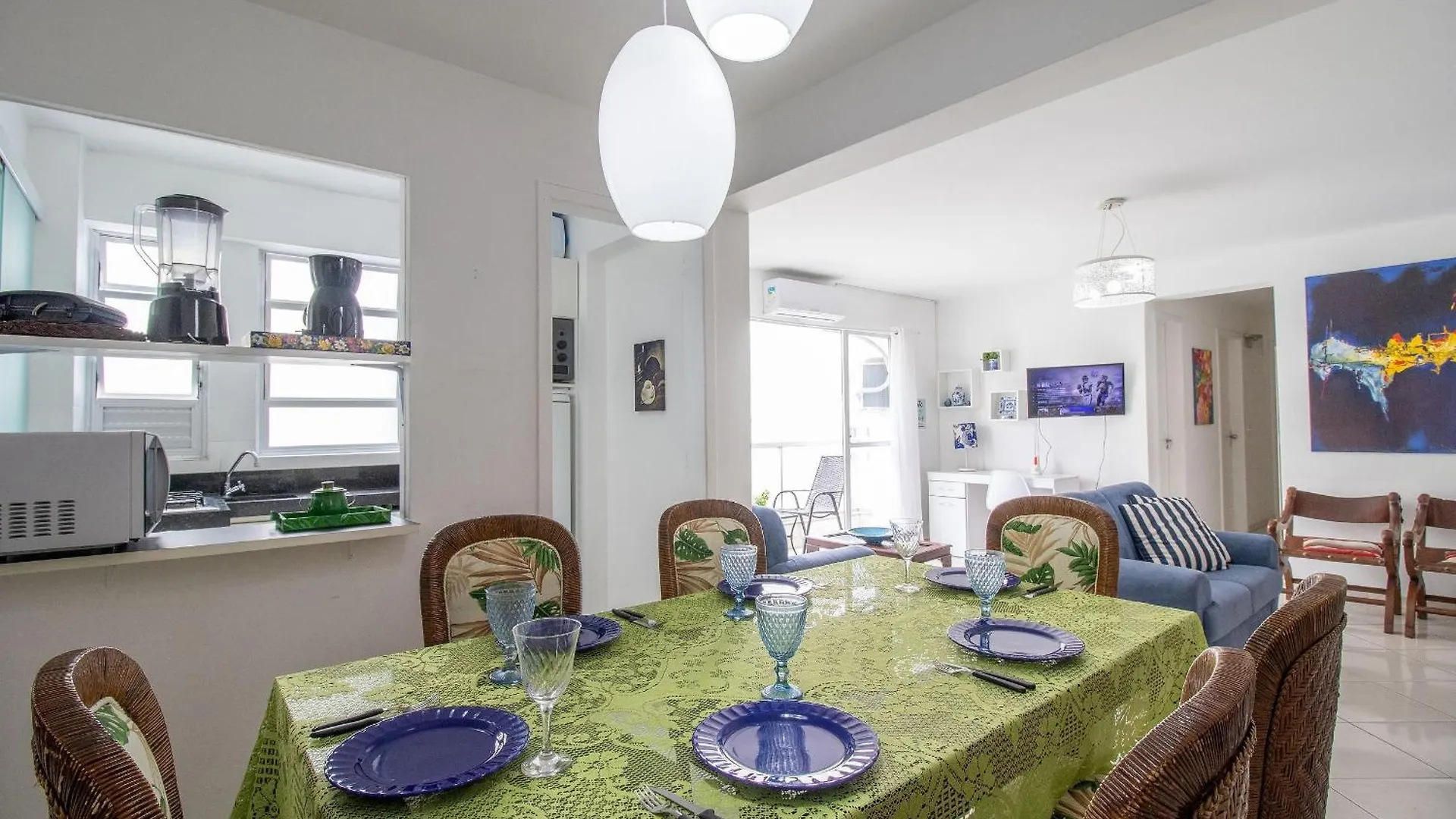 Balneário CamboriúAnc112 - Quadra Mar, 3 Dorm, Sacada, Garagemアパートメント