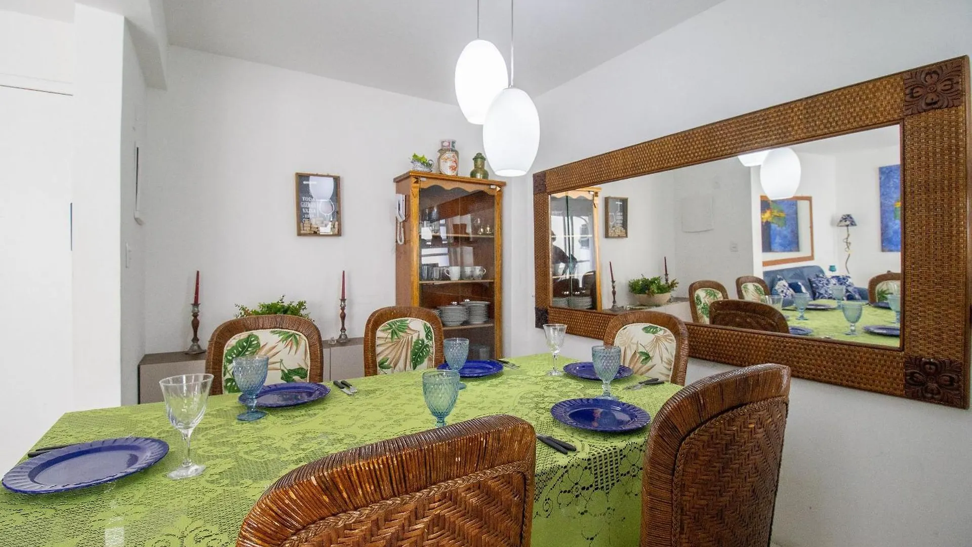 Balneário CamboriúAnc112 - Quadra Mar, 3 Dorm, Sacada, Garagemアパートメント ブラジル