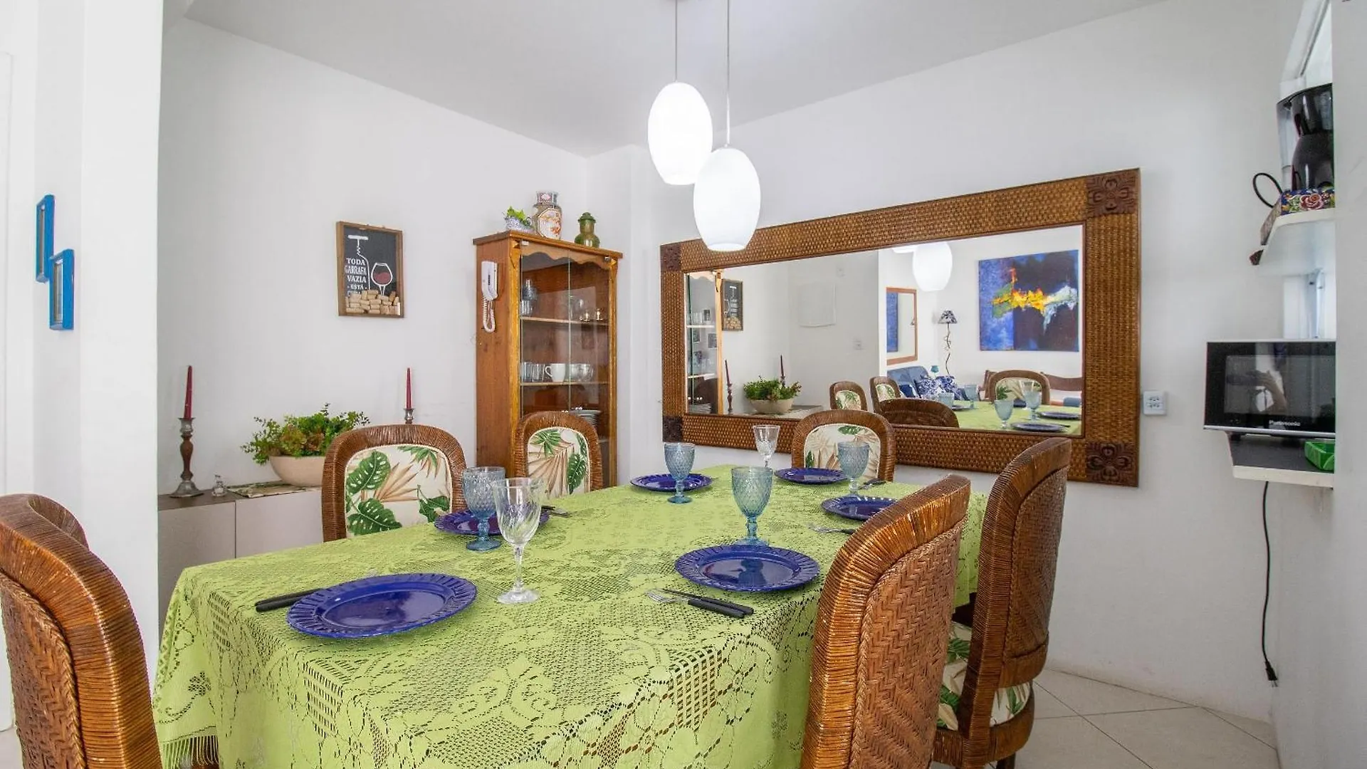 Balneário CamboriúAnc112 - Quadra Mar, 3 Dorm, Sacada, Garagemアパートメント ブラジル