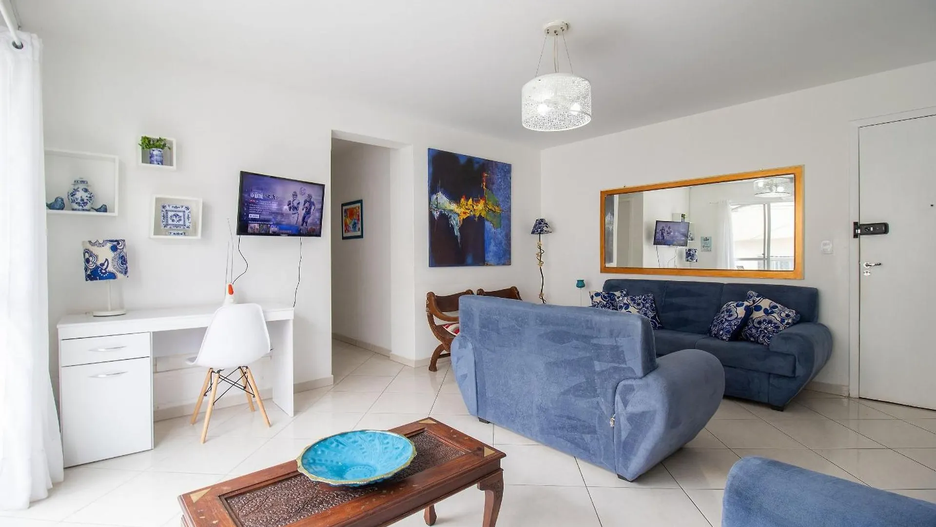 Balneário CamboriúAnc112 - Quadra Mar, 3 Dorm, Sacada, Garagemアパートメント